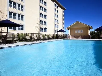 Holiday Express Keith Ware Hall Hotel 2*
